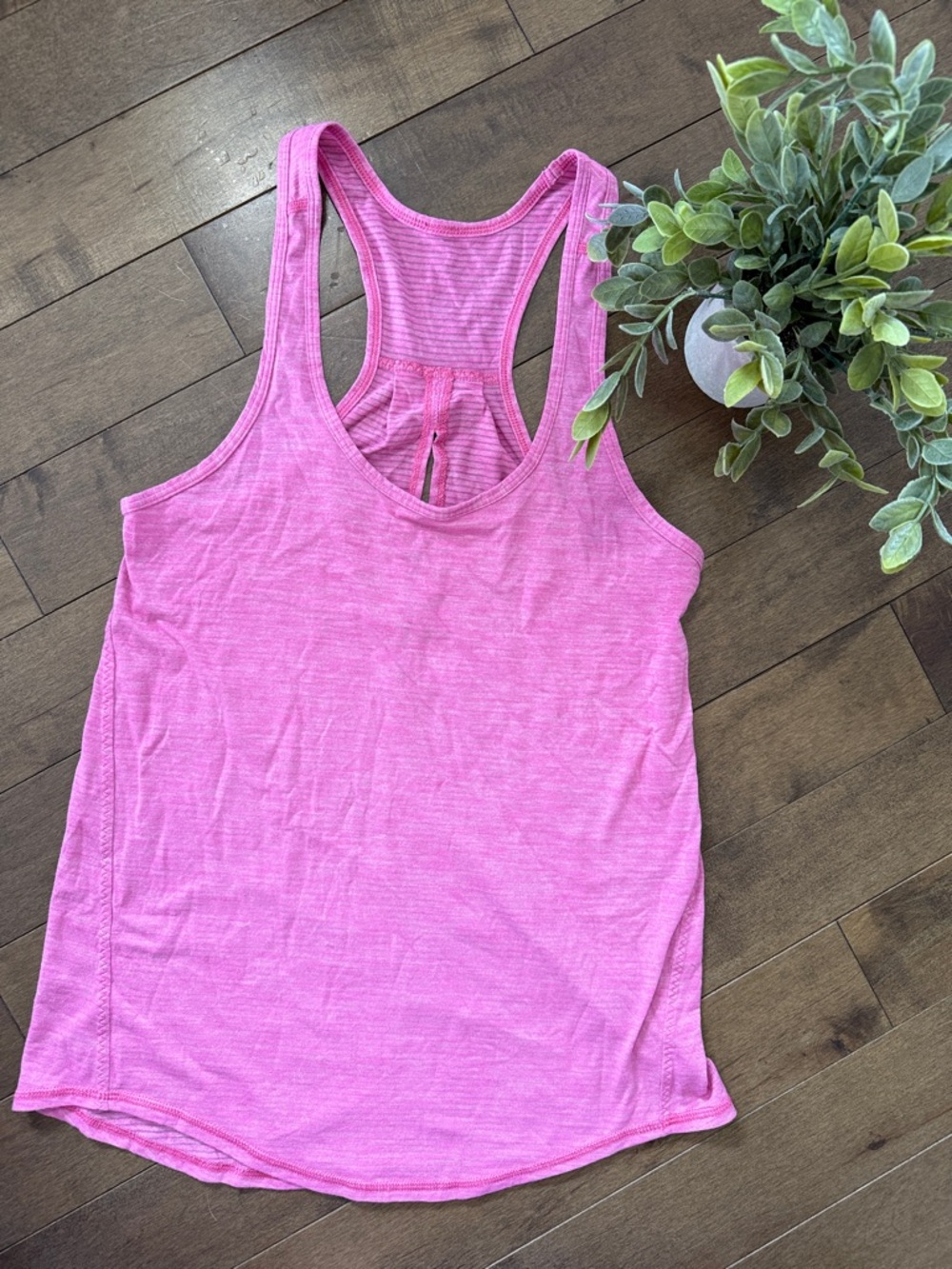 Excellent Condition Lululemon Tank hot pink